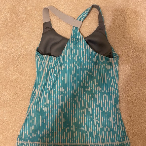 Nike Workout Tank - Picture 5 of 7